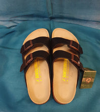 Load image into Gallery viewer, Neckermann Sandal
