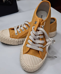 Los cabos yellow sneakers