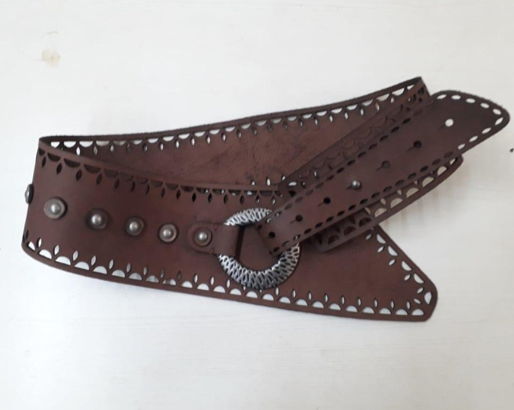 Leather belt in tobacco